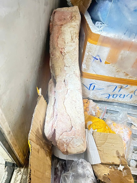 Kiểm tra, xử phạt cơ sở kinh doanh thực phẩm không rõ nguồn gốc, xuất xứ theo phản ánh của người dân